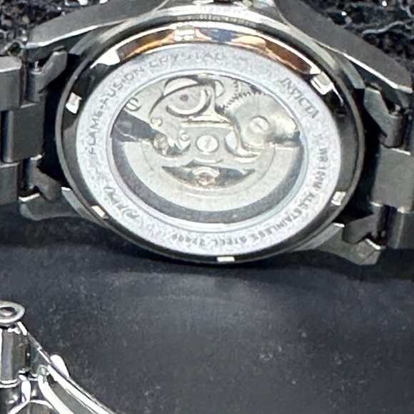 Men's NWT Invicta Watch with See Through Action from the Front and the Back - Picture 5 of 6